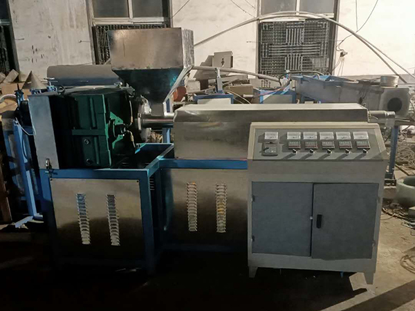 熔喷布设备价格